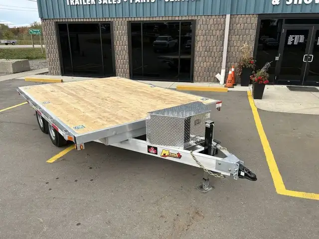 12' Aluminum Flatbed Trailer - Made in Canada in Cargo & Utility Trailers in Ottawa - Image 4