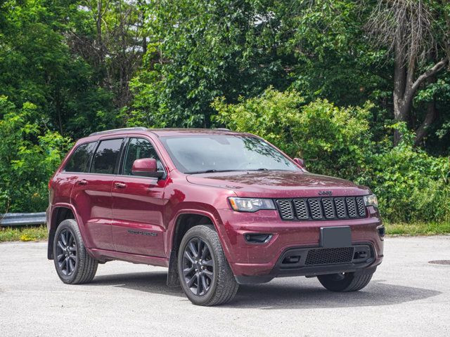 2021 Jeep Grand Cherokee Altitude- Heated Seats / Steering - 4x4 in Cars & Trucks in Barrie - Image 3
