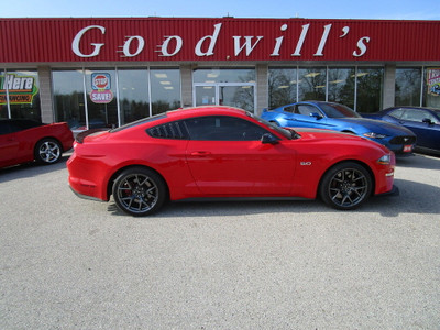  2019 Ford Mustang GT, LOW KM'S, CLEAN CARFAX, LIKE NEW!