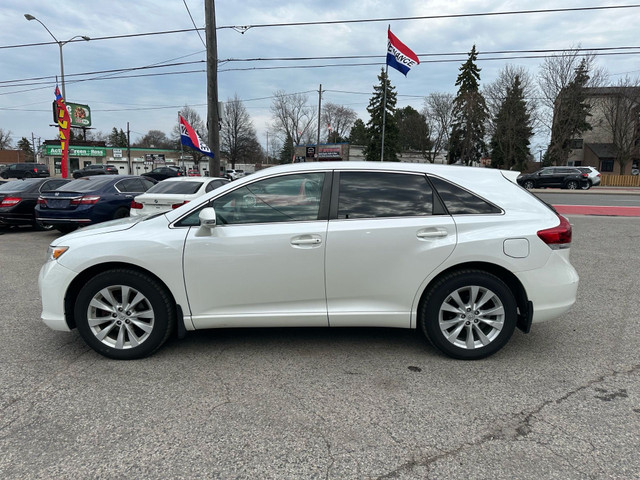 2016 Toyota Venza LE | AWD in Cars & Trucks in City of Toronto - Image 3