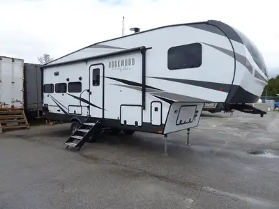 2023 Rockwood Signature 2622RK Price $78,795 SALE $58,995 JUST PAY THE TAX … NO HIDDEN FEES Floor Pl...