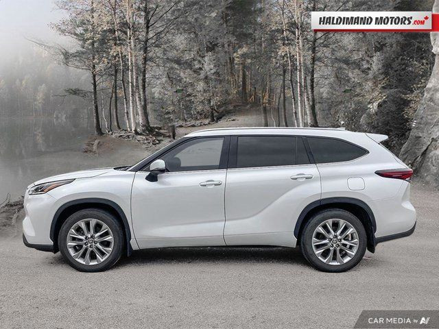 2024 Toyota Highlander Limited in Cars & Trucks in Hamilton - Image 2