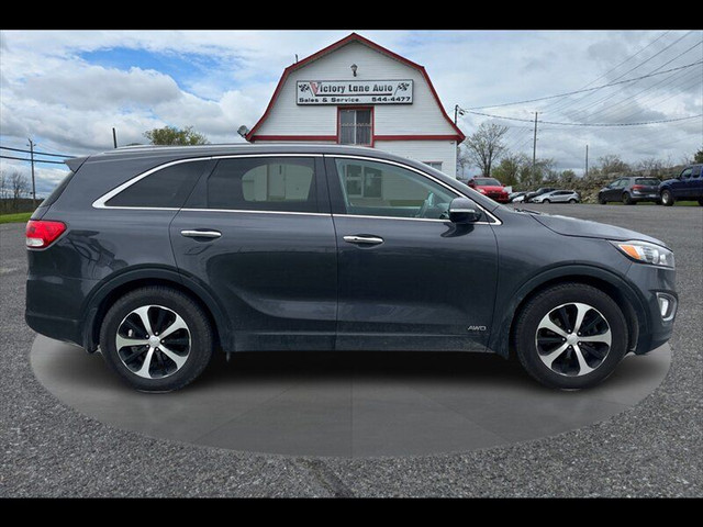 2017 Kia Sorento EX in Cars & Trucks in Kingston - Image 2