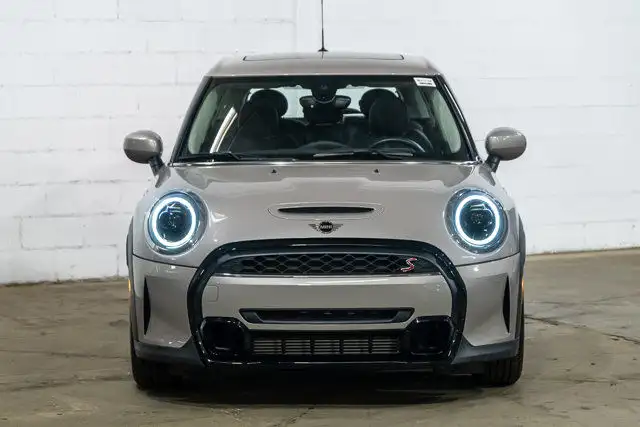 2024 MINI 5 Door Cooper S | Premier Line 2.0 | Accès Confort in Cars & Trucks in City of Montréal - Image 3