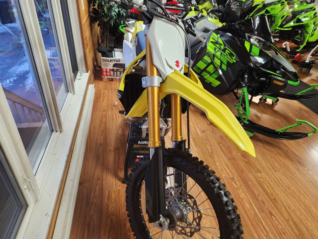 2023 Suzuki RM-Z 450 in Dirt Bikes & Motocross in Gatineau - Image 2