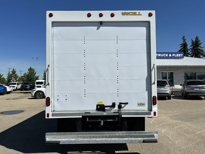 2023 Ford E-Series Cutaway E-450 CUBE VAN in Cars & Trucks in Edmonton - Image 4