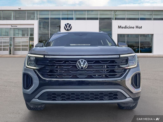 2024 Volkswagen Atlas Cross Sport Highline in Cars & Trucks in Medicine Hat - Image 3