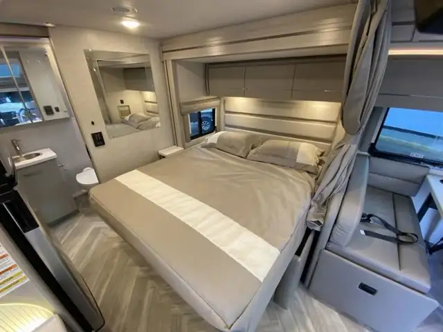 2025 Thor Motor Coach Delano Sprinter 24FB in RVs & Motorhomes in Abbotsford - Image 20