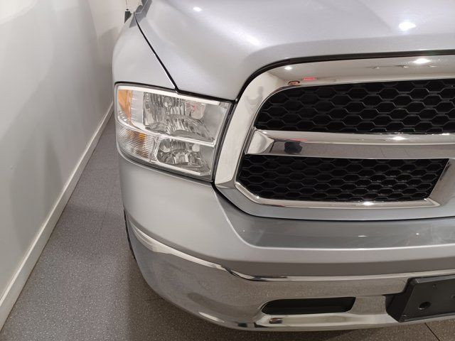2023 Ram 1500 Classic SLT 4x4 Crew Cab 5.7L HEMI | 6 Pass in Cars & Trucks in Regina - Image 4