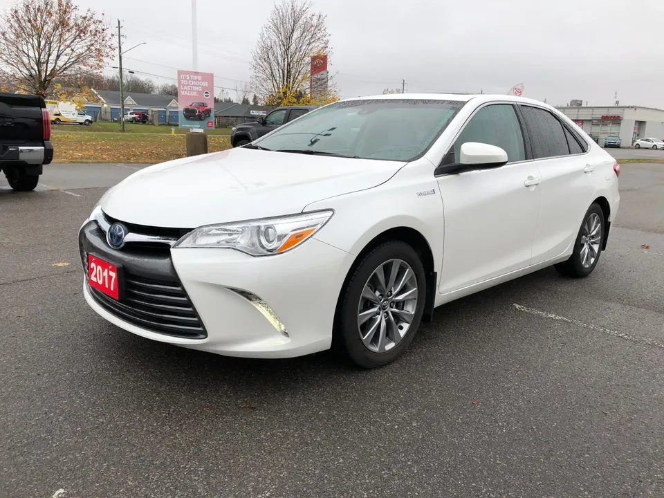 2017 Toyota Camry Hybrid LB10