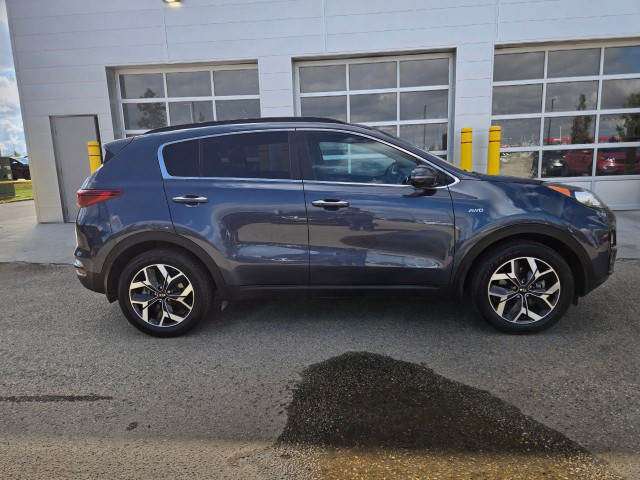 2020 Kia Sportage in Cars & Trucks in Grande Prairie - Image 3