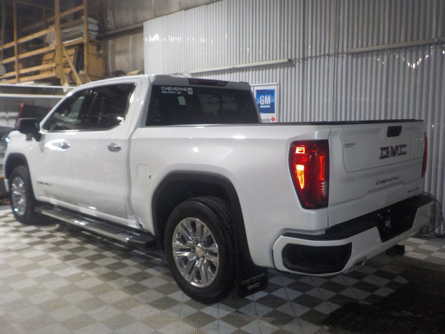 2022 GMC Sierra 1500 Limited Denali 1500 CREW 4WD DENALI in Cars & Trucks in Prince Albert - Image 3