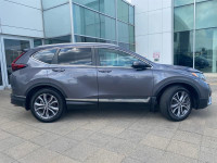 Humberview Volkswagen on the Queensway Experience luxury, reliability, and versatility in this 2020... (image 7)