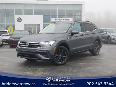 New Price! Odometer is 1357 kilometers below market average! Gray 2024 Volkswagen Tiguan Comfortline...