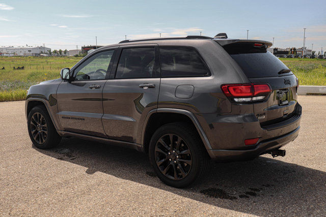 2019 Jeep Grand Cherokee ALTITUDE 4X4 LEATHER SUNROOF LOW KMS in Cars & Trucks in Strathcona County - Image 2
