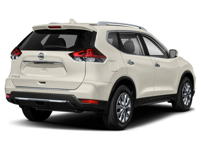 2017 Nissan Rogue SV LEATHER INTERIOR | POWER SUNROOF in Cars & Trucks in London - Image 3