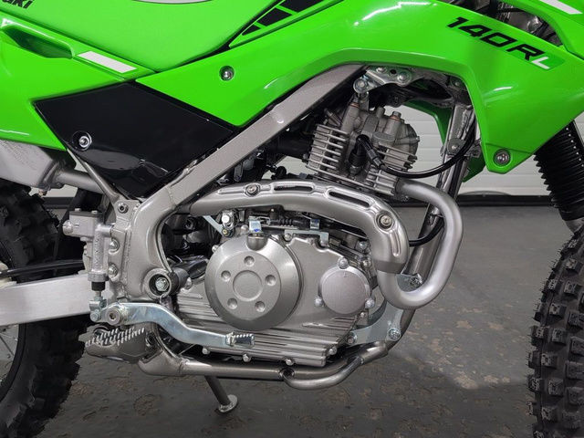 2025 Kawasaki KLX 140R L in Dirt Bikes & Motocross in Calgary - Image 3