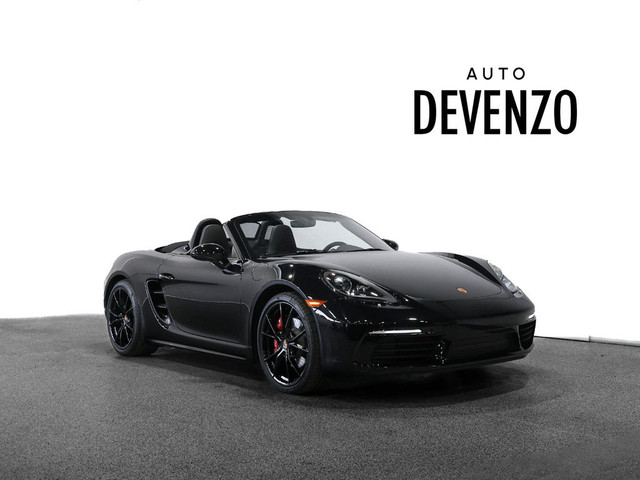 2024 Porsche 718 Boxster 718 Boxster S Roadster Sport Chrono Pac in Cars & Trucks in Laval / North Shore - Image 2