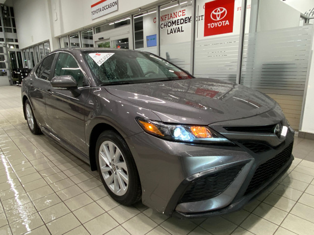 2023 Toyota Camry SE Bluetooth Camera Volant & Sieges Chauffants in Cars & Trucks in Laval / North Shore