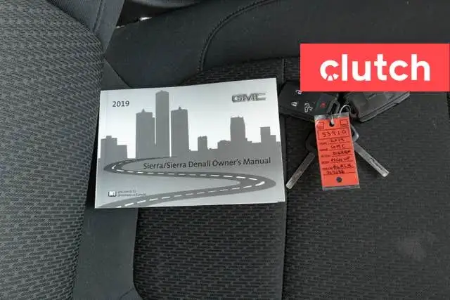 2019 GMC Sierra 1500 Double Cab Limited w/ Rear View Cam, Apple  in Cars & Trucks in Bedford - Image 29