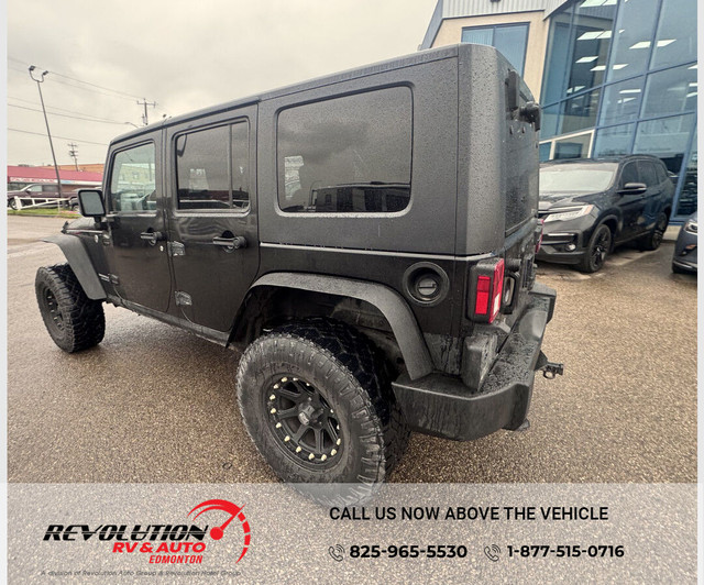 2009 Jeep Wrangler Unlimited X in Cars & Trucks in Edmonton - Image 4