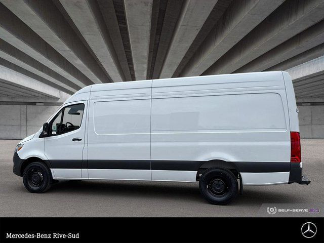 2025 Mercedes-Benz Sprinter 2500 170 Wheelbase High Roof RWD in Cars & Trucks in Longueuil / South Shore - Image 2