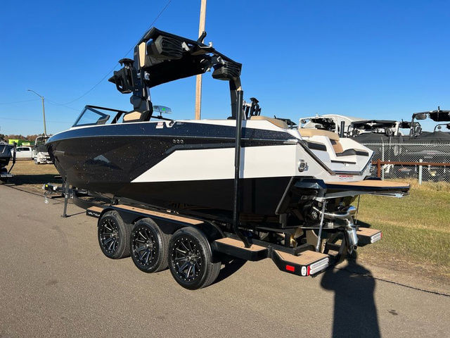 2024 Nautique Super Air Nautique G23 in Powerboats & Motorboats in St. Albert - Image 3