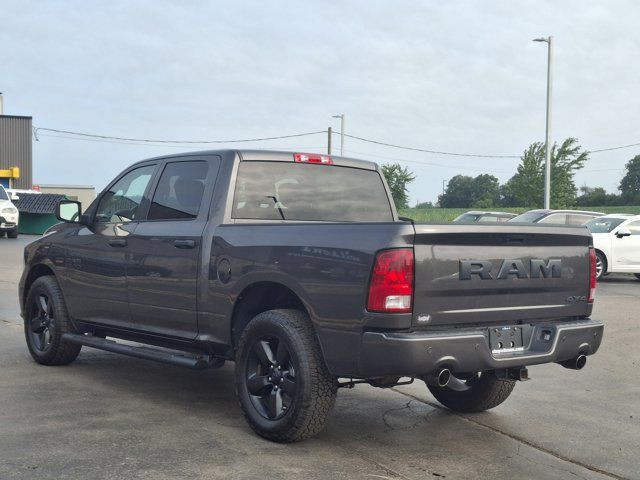 2022 Ram 1500 Classic ExpressCrew 4X4 | 5.7L Hemi | 3.92 Ratio in Cars & Trucks in Guelph - Image 3