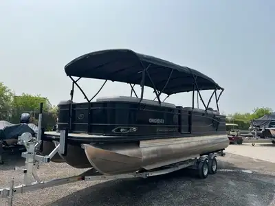 2023 Princecraft Sportfisher 25LX Mercury 250HP DTS V8 Engine Save over $25 000 from new! Key Featur...