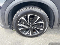 - ACCIDENT FREE - HEATED & COOLED LEATHER SEATS - HEATED STEERING WHEEL - HEATED REAR SEATS - SUNROO... (image 9)