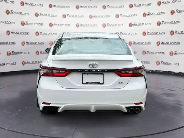 2021 Toyota Camry SE Auto in Cars & Trucks in Calgary - Image 6