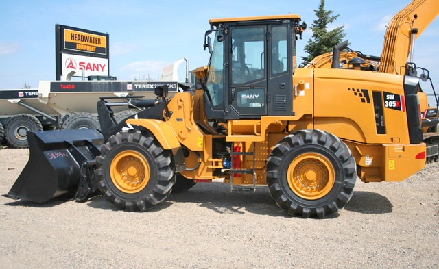 2024 SANY SW305K - 3.5 Yd Loader- 2024 Model Blowout on NOW!!  in Heavy Equipment in Lethbridge - Image 2