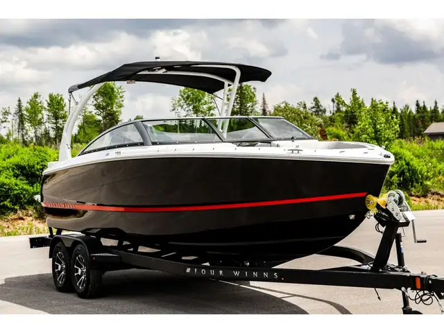 2026 Four Winns H4 Freedom in Powerboats & Motorboats in Québec City - Image 6