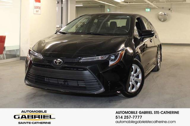 2023 Toyota Corolla LE in Cars & Trucks in City of Montréal