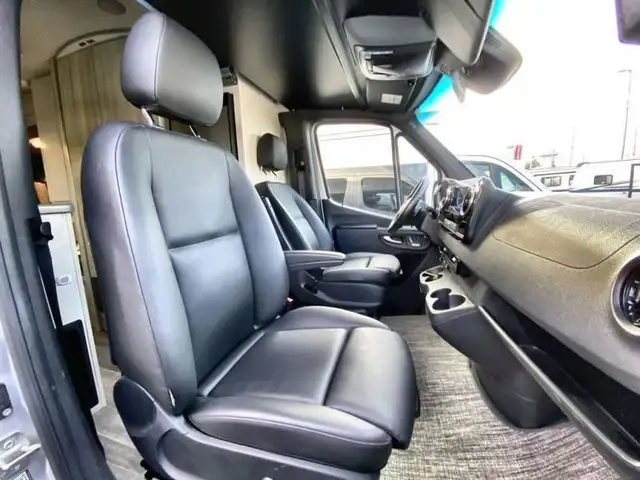 2023 Thor Motor Coach Sanctuary 19P in RVs & Motorhomes in Abbotsford - Image 21