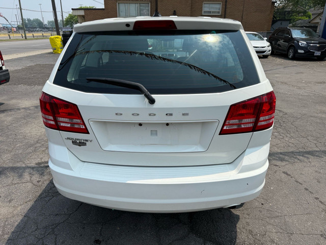 2013 Dodge Journey FWD 4dr Canada Value Pkg in Cars & Trucks in Hamilton - Image 2