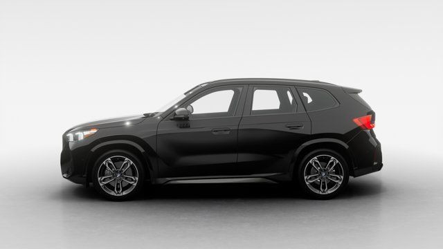 2025 BMW X1 xDrive28i in Cars & Trucks in Laval / North Shore - Image 4