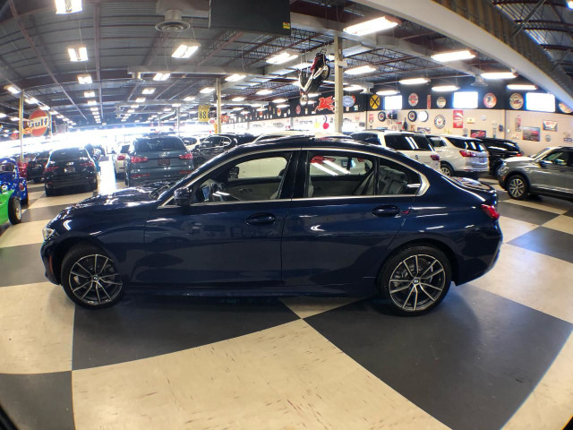  2019 BMW 3 Series 330i xDrive SPORT NAVI PKG LEATHER SUNROOF B/ in Cars & Trucks in City of Toronto - Image 4