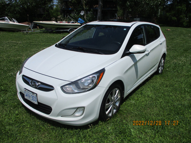 2012 HYUNDAI ACCENT*FULLY LOADED*IMPECCABLE*DRIVES FLAWLESS*NO RUST in Cars & Trucks in Oshawa / Durham Region - Image 2