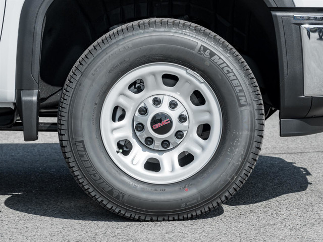 2025 GMC SIERRA 2500HD Pro- X31 Off Road Pkg | Twin-Tube Rancho  in Cars & Trucks in Markham / York Region - Image 4