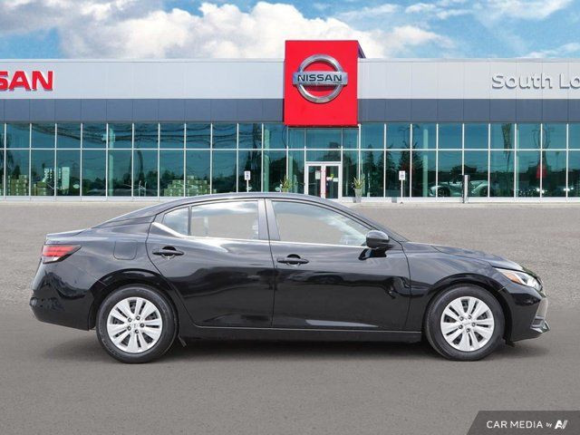 2020 Nissan Sentra in Cars & Trucks in London - Image 2