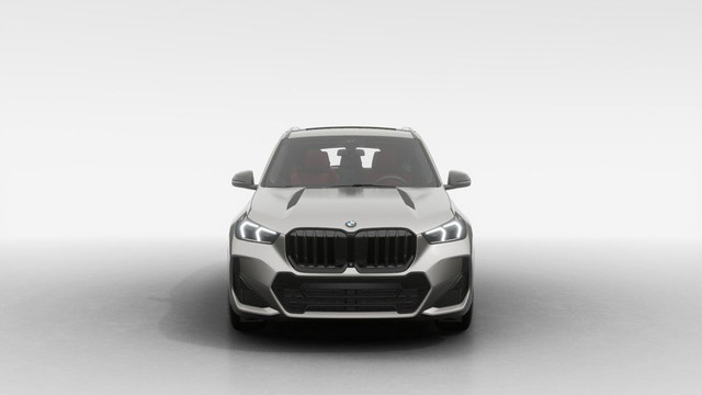 2025 BMW X1 xDrive28i | Polyvalente et puissante | Édition M in Cars & Trucks in City of Montréal - Image 3