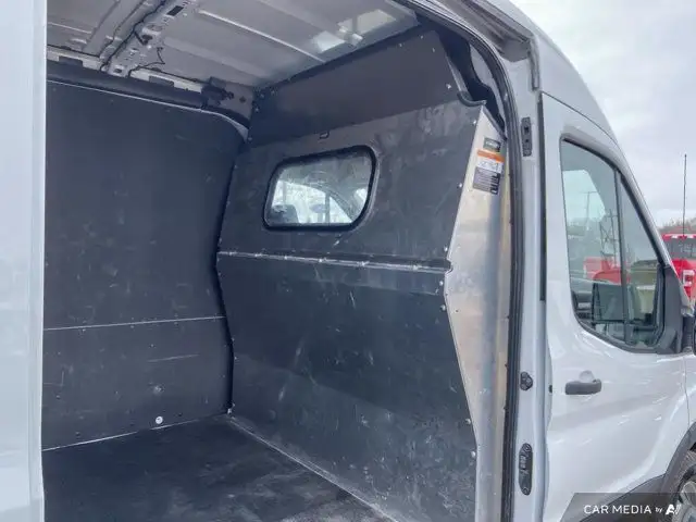 2023 Ford Transit Cargo Van T250 Medium Roof | Vinyl Seats in Cars & Trucks in Brandon - Image 28