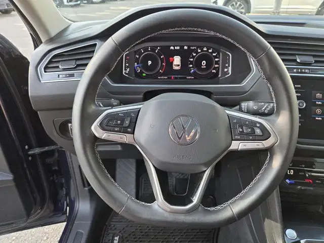 2022 Volkswagen Tiguan Comfortline in Cars & Trucks in Calgary - Image 20