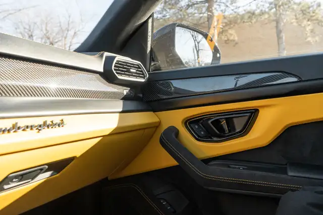 2023 Lamborghini Urus S in Cars & Trucks in Mississauga / Peel Region - Image 16