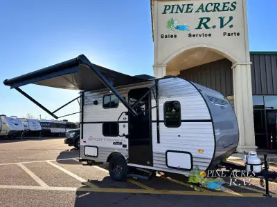 KZ Sportsmen Classic travel trailer 130BH highlights: 54in.in. x 80in.in. Bed only 2670 Lbs Dry Weig...