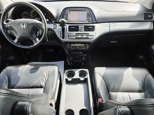 2007 Honda Odyssey Touring Leather DVD Camera Power Sliding door in Cars & Trucks in Calgary - Image 15