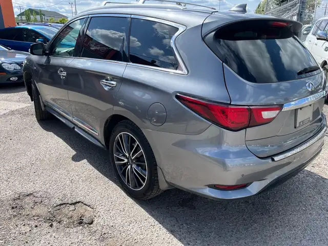 2016 INFINITI QX60 AWD 4dr in Cars & Trucks in Calgary - Image 7