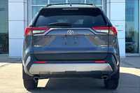 FINANCE OR LEASE PURCHASE PRICE: $51,599 + HST + Finance/Lease Fee + Licensing CASH PRICE: $53,599 +... (image 4)