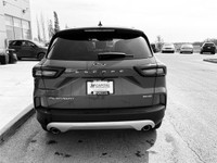 This Ford Escape has a powerful Intercooled Turbo Premium Unleaded I-4 2.0 L/122 engine powering thi... (image 4)